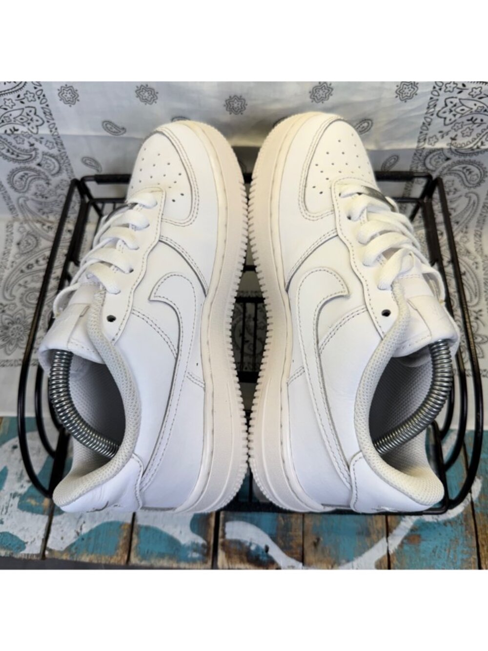 Nike Air Force 1 Low LE GS Triple White FV5951-111 Youth 5Y/Womans 6.5 EUC - Picture 8 of 10